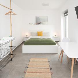 Nibelungen Apartments، فندق في فورمز