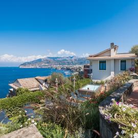 Sorrento & Else - Deluxe Apartments, hotel i Sorrento