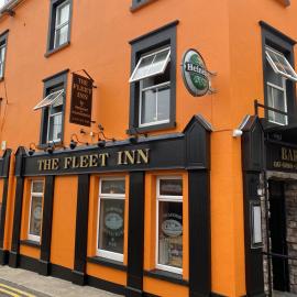 The Fleet Inn, hotel in Killybegs