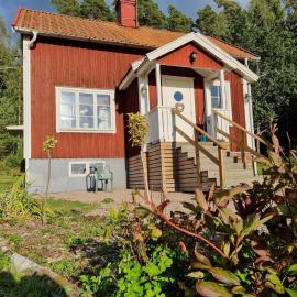 Skölvs Gård Hus Björnfallet, hotel di Glanshammar