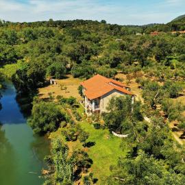 Petros Studios, hotel v destinaci Moraitika