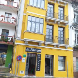 Albergue La Plaza, khách sạn ở Tineo