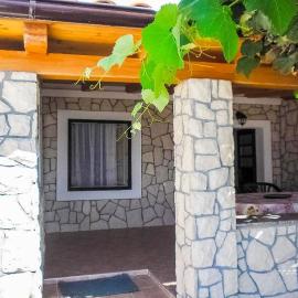 2 Bed Flat - Sleeps 8 - Parking - Wifi