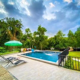 LAN LAY Resort (ลานเล รีสอร์ท), hotel in Ban Mai Rut
