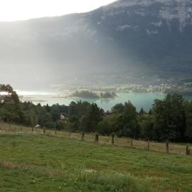 SOUKAVATi TOUSBHITA AKANISHTA KEAJRA, hotel di Dullin