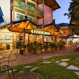 Sporthotel Rosatti, hotel sa Dimaro