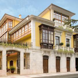 Apartamentos La Pontiga ***, ξενοδοχείο σε Infiesto