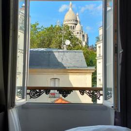 Le Village Montmartre