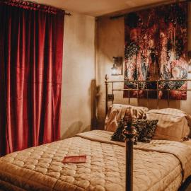 Le Fantôme de Berthe logement-attraction insolite, hotel a La-Roche-en-Ardenne