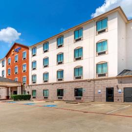 Comfort Inn Near UNT, khách sạn ở Denton