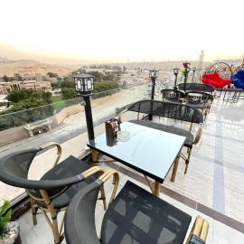 Pyramids Hotel
