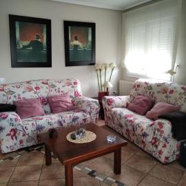 Casa Lahuerta 2, hotel in Bronchales