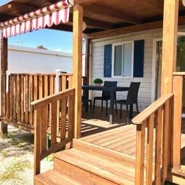 Camping Village Nice Garden – hotel w mieście Ardea