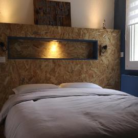 Moderne et paisible studio avec balcon, hótel í Saint-Avold