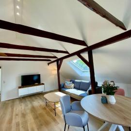Loft an der Seefahrtschule - Timmel