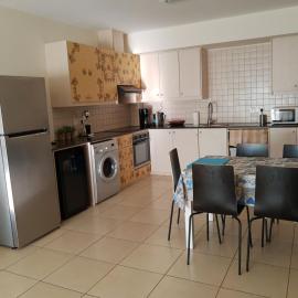 Larnaca Xylophagou 2-bedroom apartment with a shaded terrace, hotel in Xylophaghou