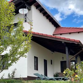 Cabana Dintre Fagi, hotel in Poiana Mărului