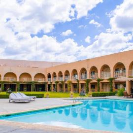 Hotel Santa Fe, hotel Camargóban