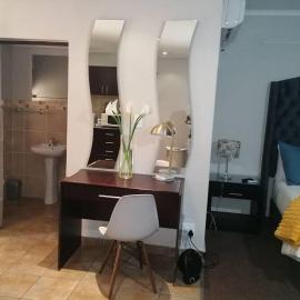BEAUTIFUL APARTM B10 SITUATED IN BAINS GAME LODGE