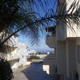 Armstrong Apartment, hotel in Paralimni
