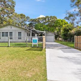 Bella on Boreen by Discover Stradbroke