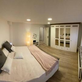 Schöne Wohnung mit Garten beim Outletcenter 5 km、Boostedtのホテル