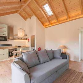 Walnut Cottage - Cosiness between hills and sea., hotel u gradu Nafarros