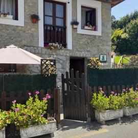 Casa Rural La Peña en Unquera (Cantabria), viešbutis mieste Unkera