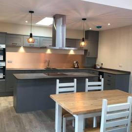 Delightful detached Cottage in Village Centre