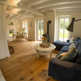Zum Heuerling Ferienwohung im alten Stall mit Sauna, hotel a Versmold