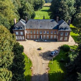 Chateau De Grosfy, hotel en Hugleville-en-Caux