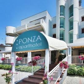 Aparthotel Ponza, hotel in Lignano Sabbiadoro