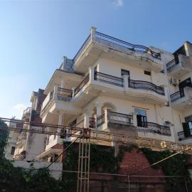 Varuna Palace Near Mandir & Ghat's Varanasi