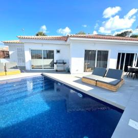 Luxury Villa Callao private heated pool Free Car except Christmas, Hotel in Callao Salvaje