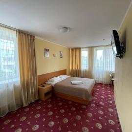 Готель ім Олександра Довженка Ніка, hotel a Kíev