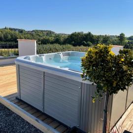 amberner Penthouse, hotel din Bad Waltersdorf