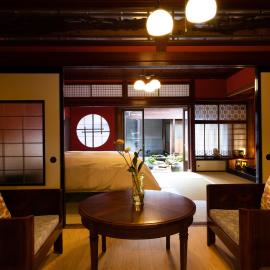 龍助25 Ryusuke25, hôtel à Komatsu