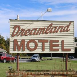 adoba® Dreamland, khách sạn ở Gulliver