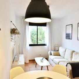 Apartaments la Rambla - L'Arrel - 4 persones、コルノデイヤのホテル