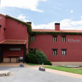 Viesnīca Hotel El Rondón pilsētā Sebrerosa