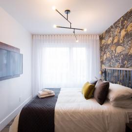 Fun & Funky Little Italy Studio with Full Kitchen by Den Stays
