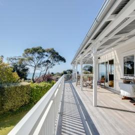 The Verandah - Napier Holiday Home, Hotel in Onekawa