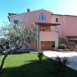 Apartments Vera, hotel i Ližnjan