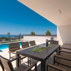 Villas Royal II with Private Pool, Hotel in Novalja