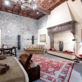 Historical Suites by "The House Of Travelers"