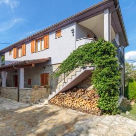 Apartments Sveti Leonard, hotel a Oprtalj