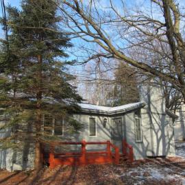 Cozy Pocono Cottage near Jack Frost Jim Thorpe, hotel in Albrightsville
