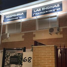 Villaviciosa de Odón में, होटल Hostal Las Encinas