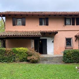 Casa intera tra le colline e le vigne del Dolcetto, hotel a Rocca Grimalda