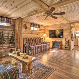 Arkdale Studio Cabin w/ On-Site ATV Trails!, Hotel in Arkdale